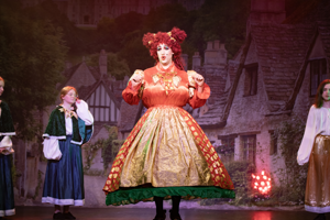 Snow White and the 11½ Dwarfs show photos