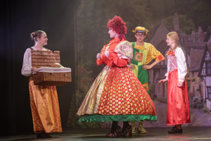Snow White and the 11½ Dwarfs show photos