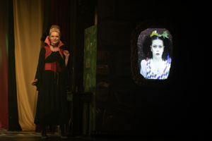 Snow White and the 11½ Dwarfs show photos