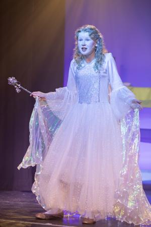 Snow White and the 11½ Dwarfs show photos