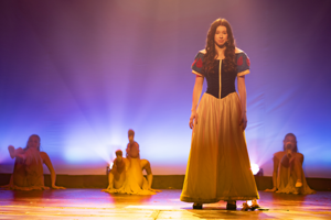 Snow White and the 11½ Dwarfs show photos