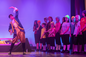 Snow White and the 11½ Dwarfs show photos