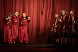 Snow White and the 11½ Dwarfs show photos