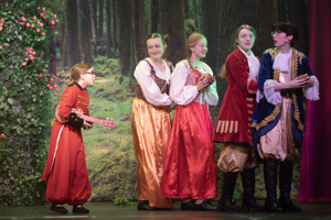Snow White and the 11½ Dwarfs show photos