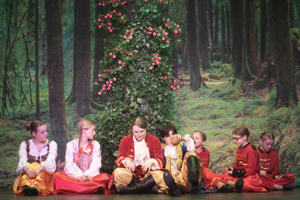 Snow White and the 11½ Dwarfs show photos