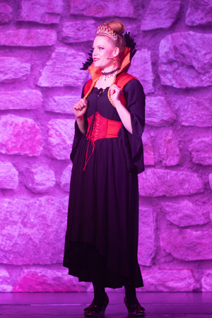 Snow White and the 11½ Dwarfs show photos