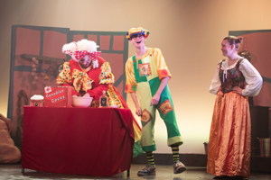 Snow White and the 11½ Dwarfs show photos