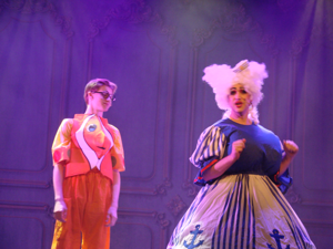 Snow White and the 11½ Dwarfs show photos