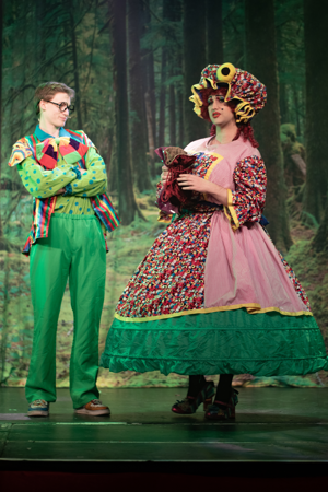 Snow White and the 11½ Dwarfs show photos