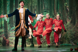 Snow White and the 11½ Dwarfs show photos