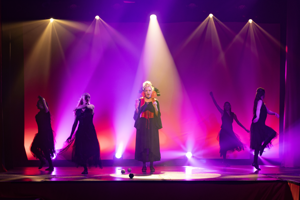 Snow White and the 11½ Dwarfs show photos