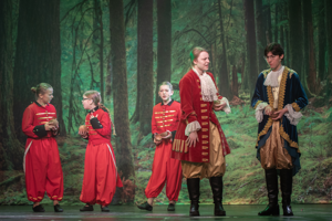 Snow White and the 11½ Dwarfs show photos