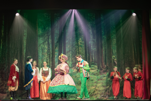 Snow White and the 11½ Dwarfs show photos