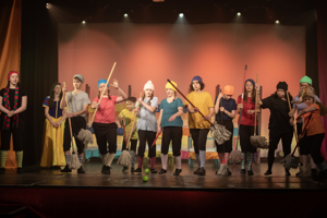 Snow White and the 11½ Dwarfs show photos