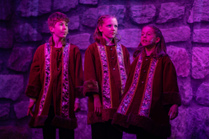 Snow White and the 11½ Dwarfs show photos