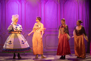 Snow White and the 11½ Dwarfs show photos