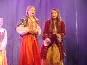 Snow White and the 11½ Dwarfs show photos