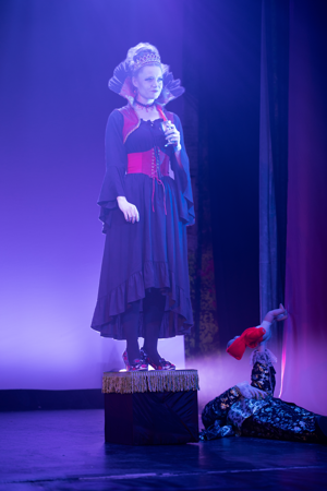 Snow White and the 11½ Dwarfs show photos