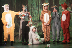 Snow White and the 11½ Dwarfs show photos