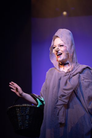 Snow White and the 11½ Dwarfs show photos