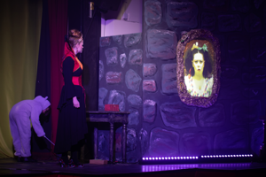 Snow White and the 11½ Dwarfs show photos