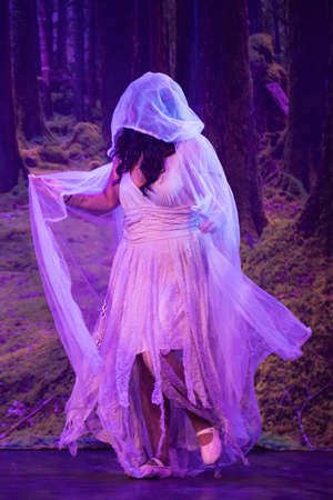 Snow White and the 11½ Dwarfs show photos