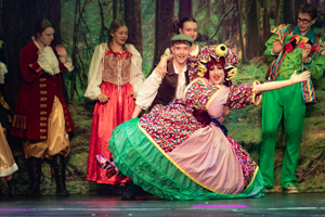 snow White and the 11½ Dwarfs show photos