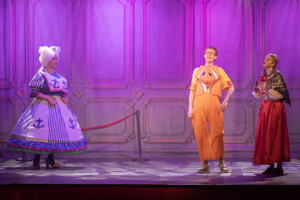 Snow White and the 11½ Dwarfs show photos