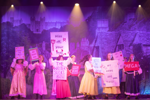 Snow White and the 11½ Dwarfs show photos