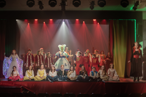 Snow White and the 11½ Dwarfs show photos