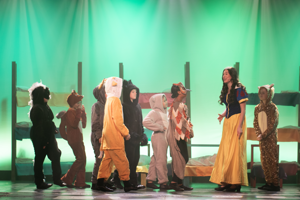 Snow White and the 11½ Dwarfs show photos