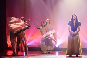 Snow White and the 11½ Dwarfs show photos