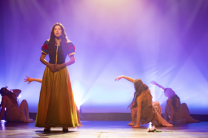 Snow White and the 11½ Dwarfs show photos
