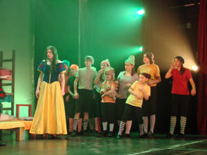 Snow White and the 11½ Dwarfs show photos