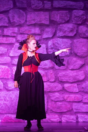 Snow White and the 11½ Dwarfs show photos