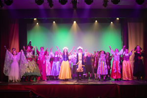 Snow White and the 11½ Dwarfs show photos