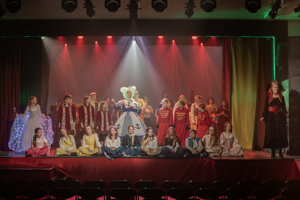 Snow White and the 11½ Dwarfs show photos