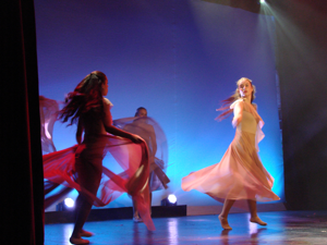 Snow White and the 11½ Dwarfs show photos