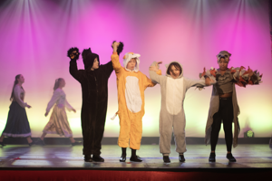 Snow White and the 11½ Dwarfs show photos